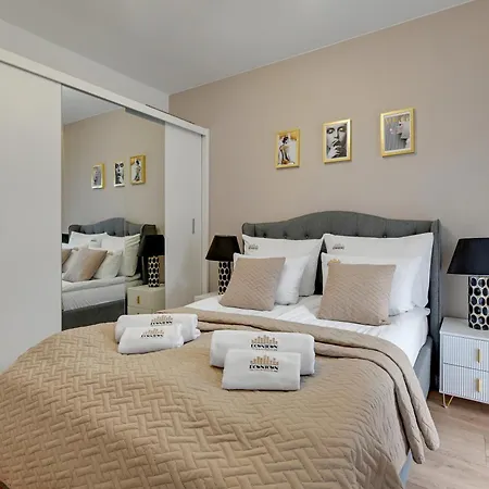 Nadmotławie Estate - Riverside, Gym&Sauna by Downtown Apartments-3